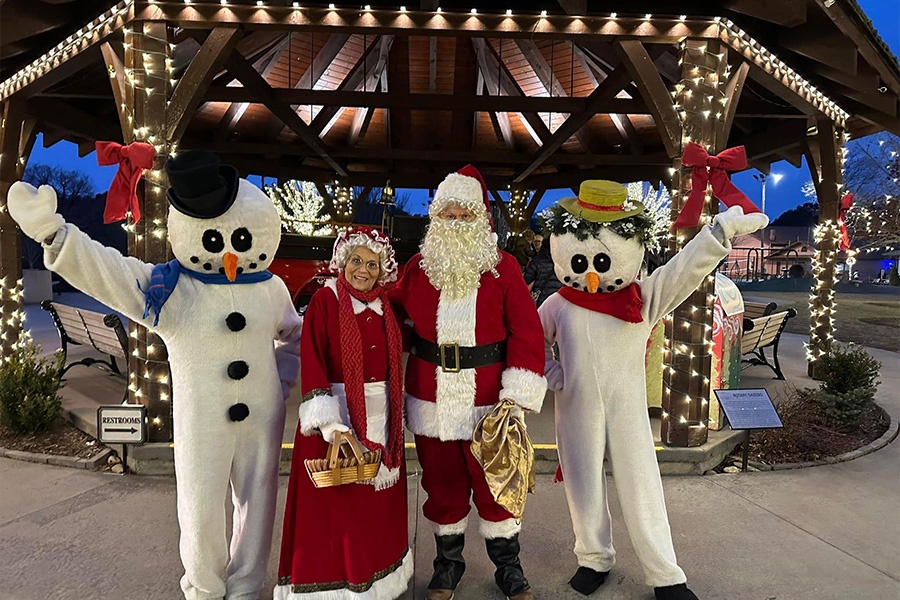 LifeStore Insurance - Santa and Christmas